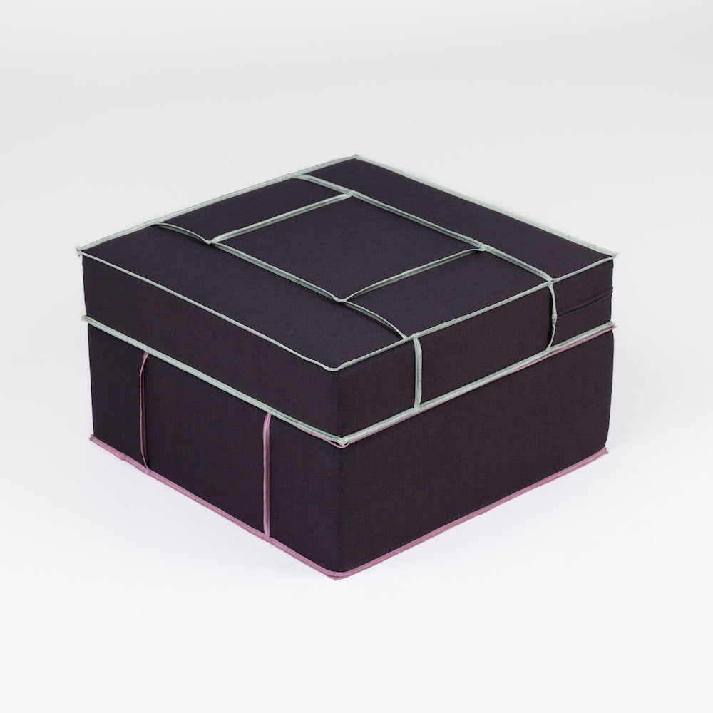 Podium Mini Dark Amethyst