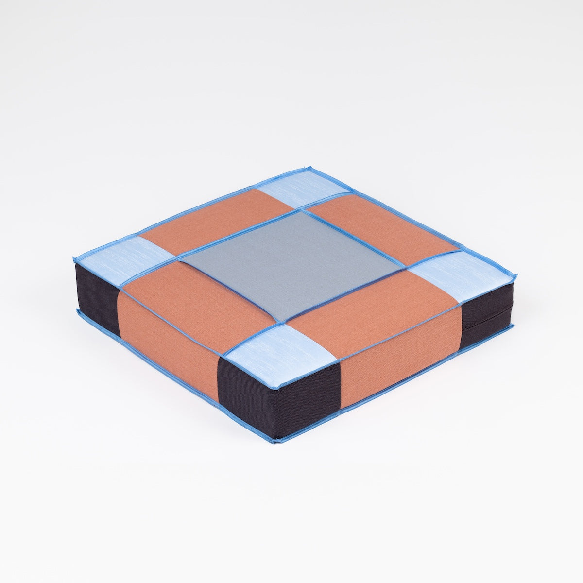 Floor Pouf Opaliitti