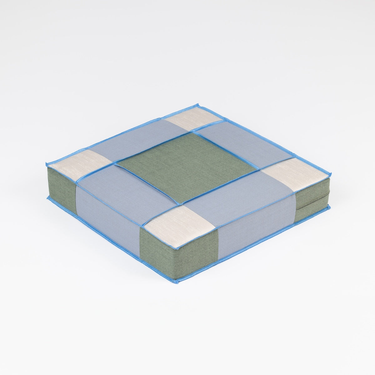 Floor Pouf Akaatti